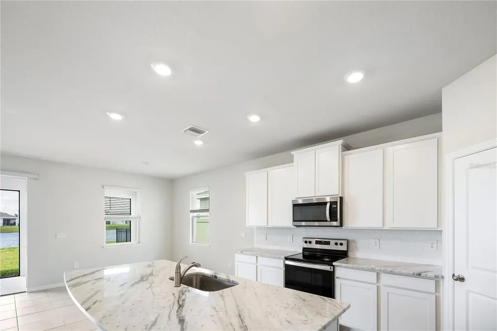 17915 Cantarina Cove Lakewood Ranch FL 34211