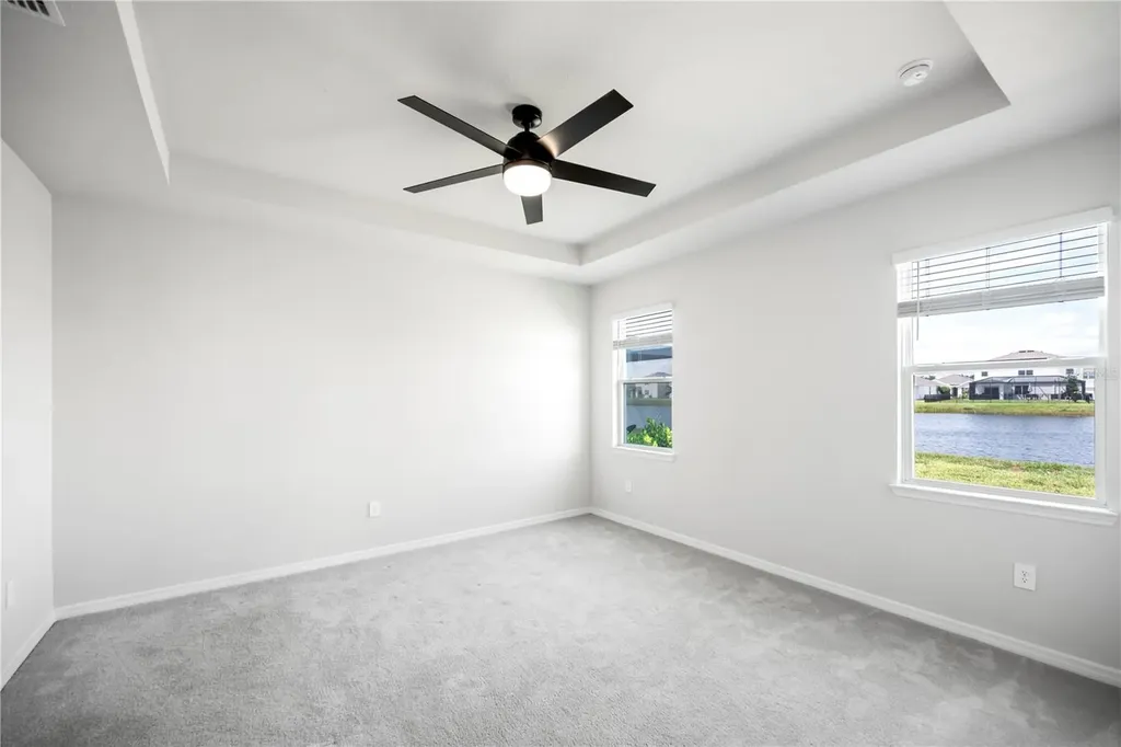 17915 Cantarina Cove Lakewood Ranch FL 34211
