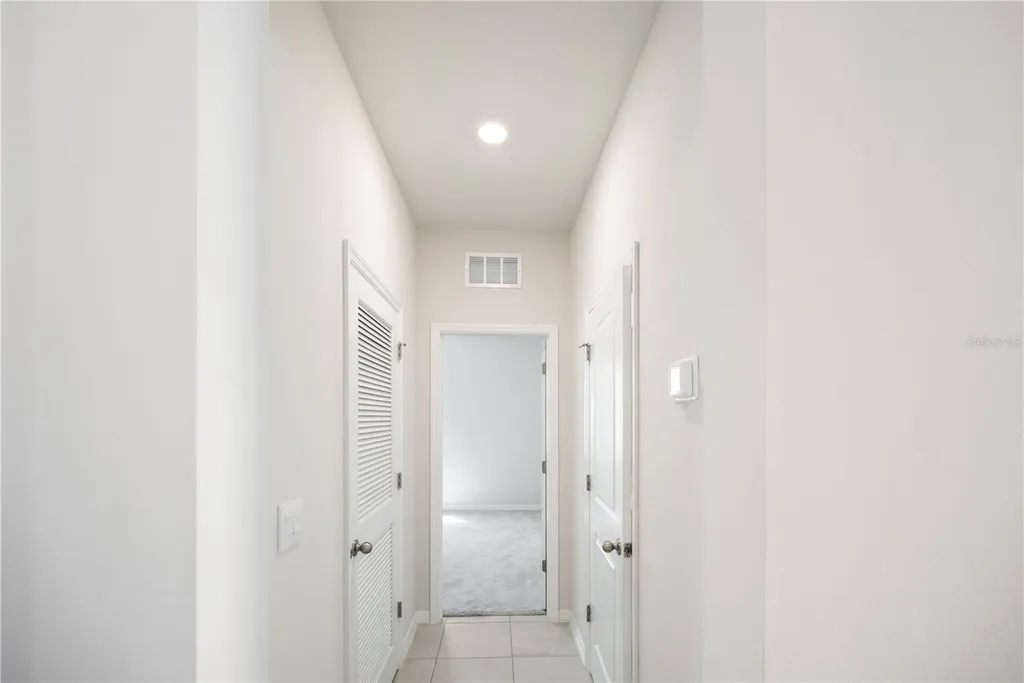17915 Cantarina Cove Lakewood Ranch FL 34211