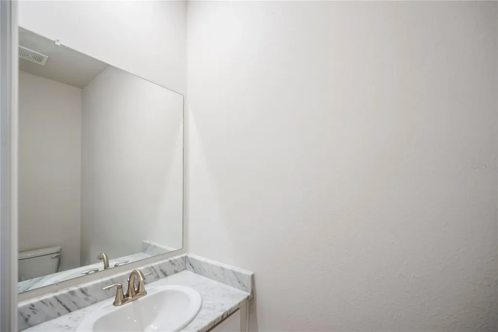 17915 Cantarina Cove Lakewood Ranch FL 34211