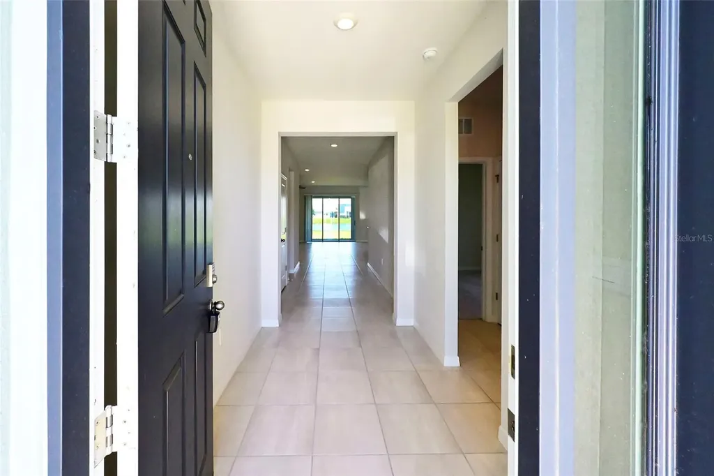 17915 Cantarina Cove Lakewood Ranch FL 34211