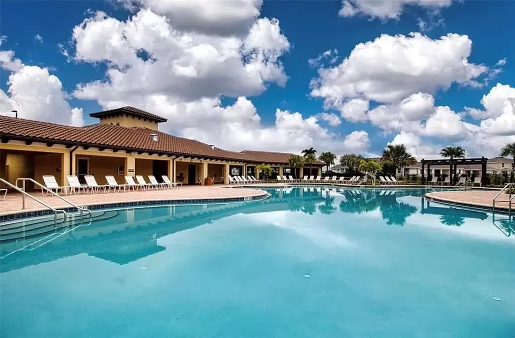 17915 Cantarina Cove Lakewood Ranch FL 34211