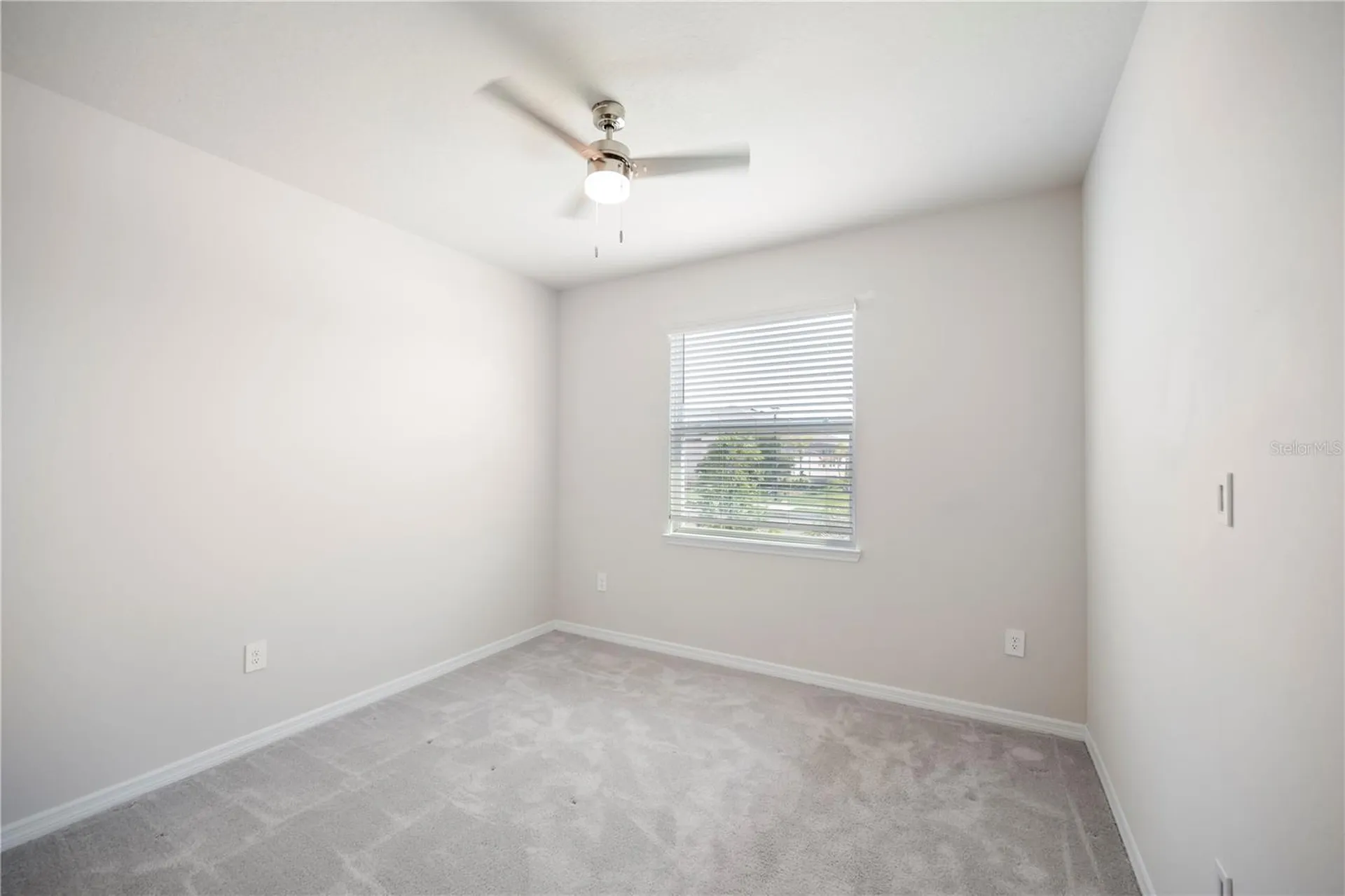 17915 Cantarina Cove Lakewood Ranch FL 34211