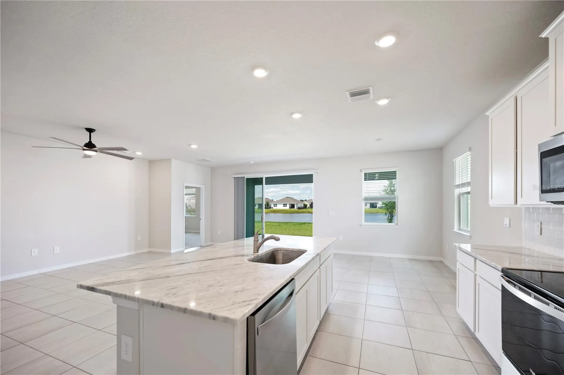 17915 Cantarina Cove Lakewood Ranch FL 34211