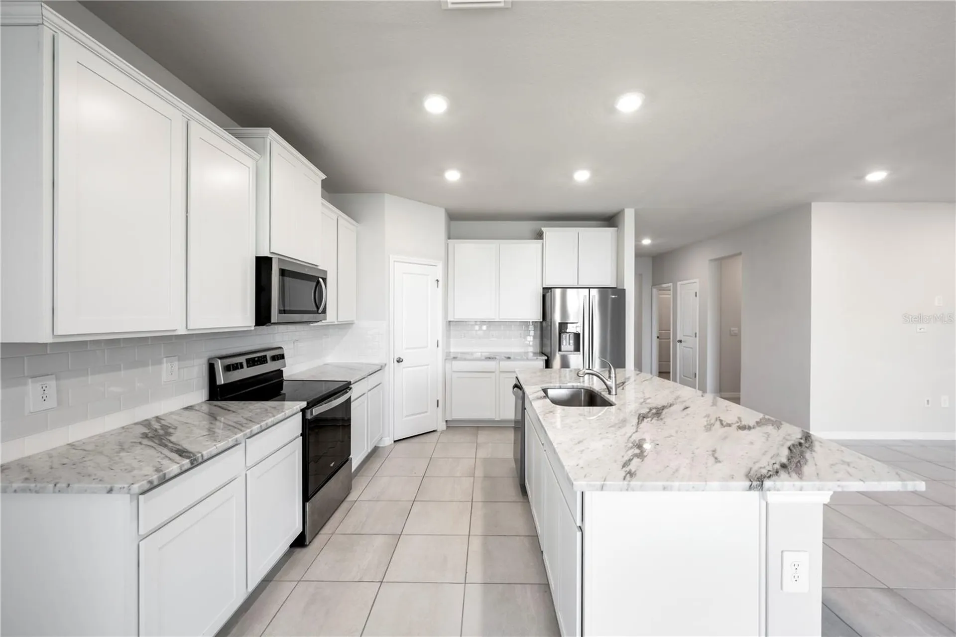 17915 Cantarina Cove Lakewood Ranch FL 34211