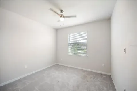 17915 Cantarina Cove Lakewood Ranch FL 34211