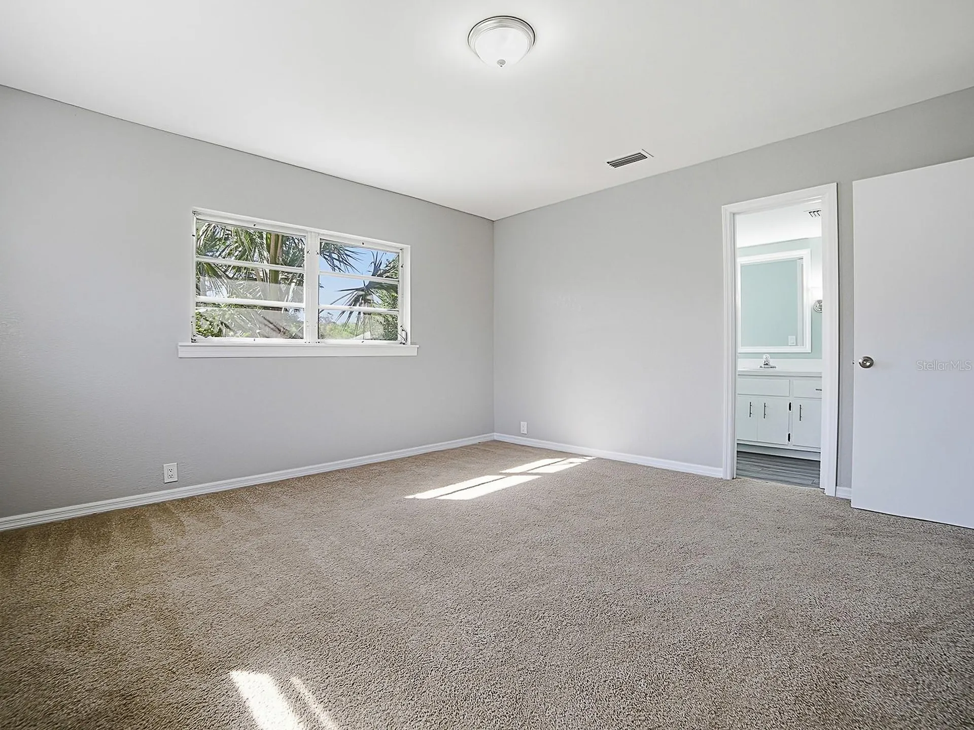 5 Oak Street Yalaha FL 34797
