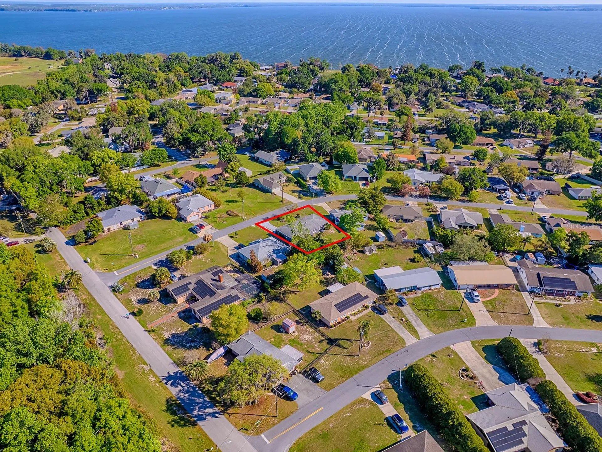 5 Oak Street Yalaha FL 34797