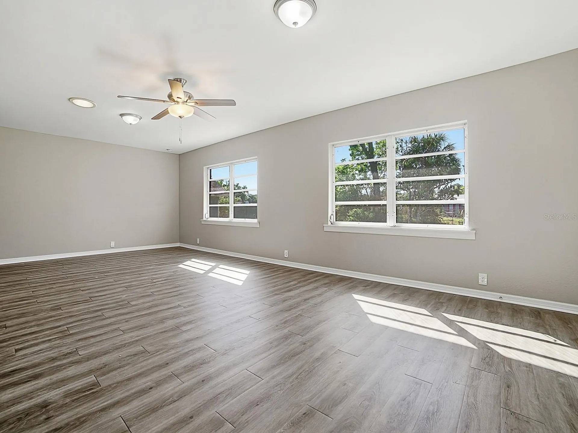 5 Oak Street Yalaha FL 34797