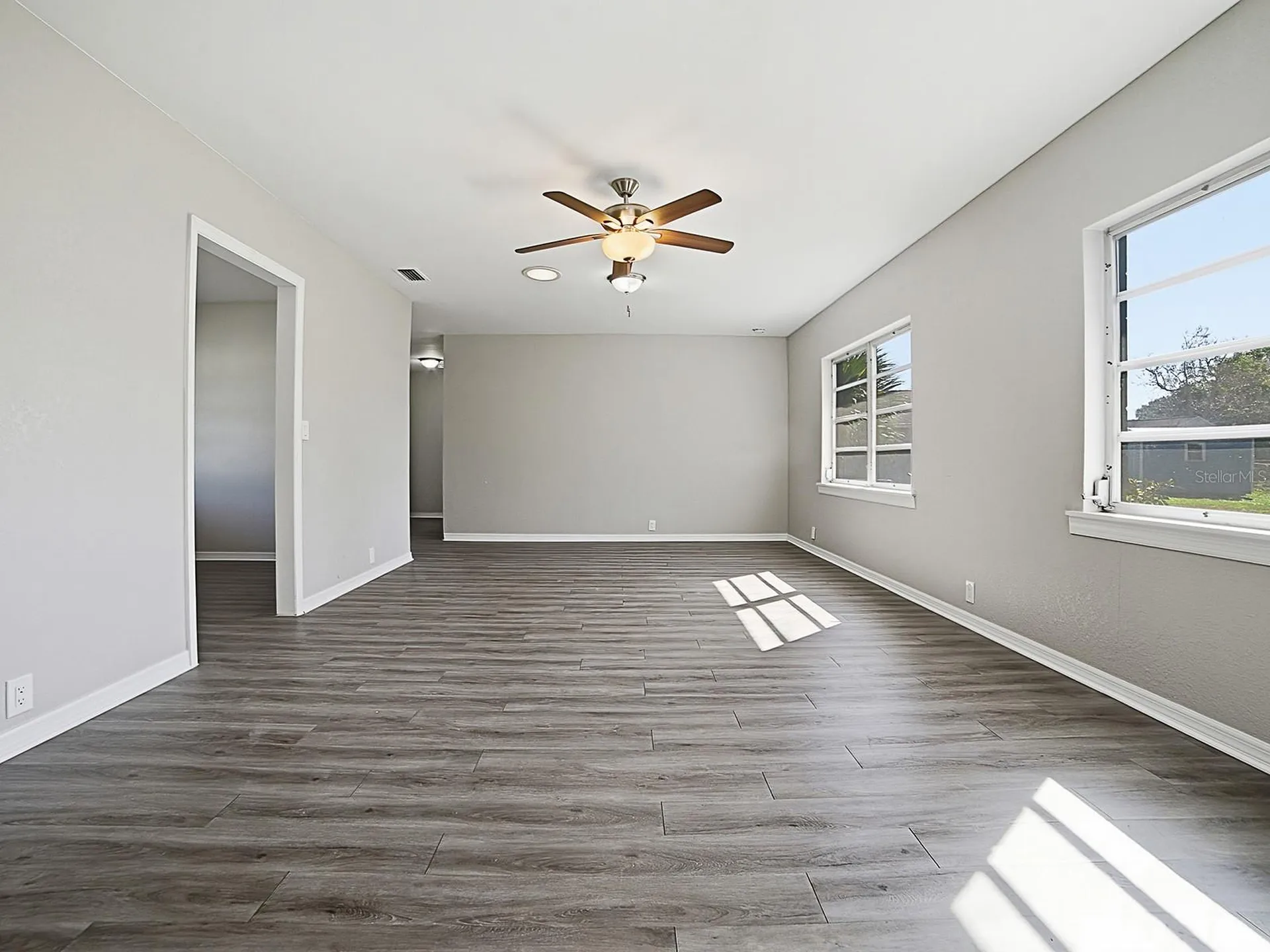 5 Oak Street Yalaha FL 34797