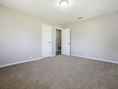 5 Oak Street Yalaha FL 34797