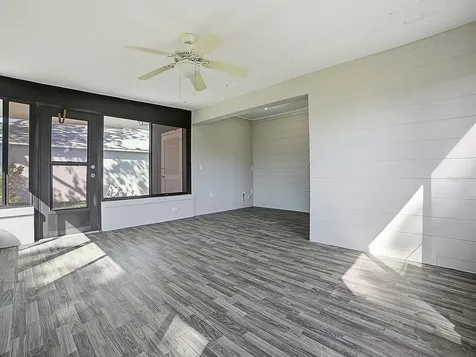 5 Oak Street Yalaha FL 34797