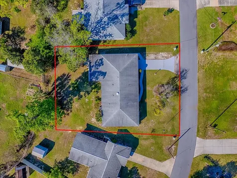 5 Oak Street Yalaha FL 34797