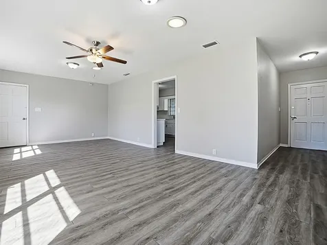 5 Oak Street Yalaha FL 34797