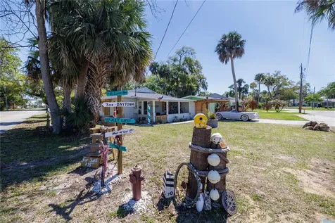 69 E Bayshore Drive Port Orange FL 32127