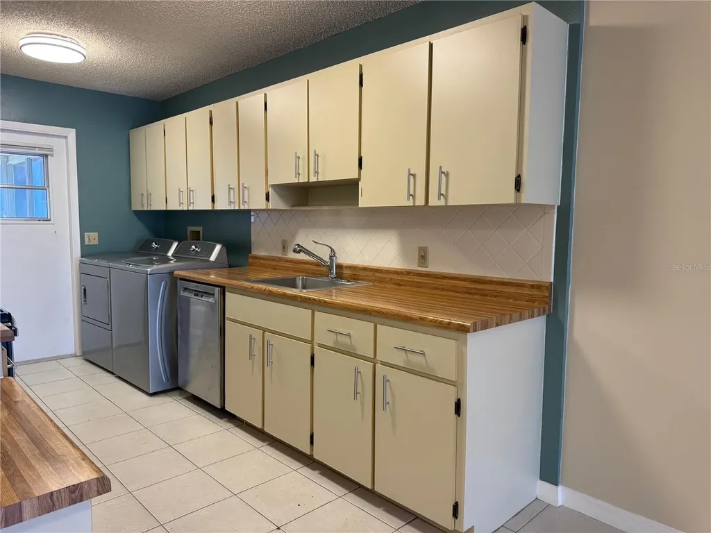 12248 Tavares Ridge Circle Tavares FL 32778