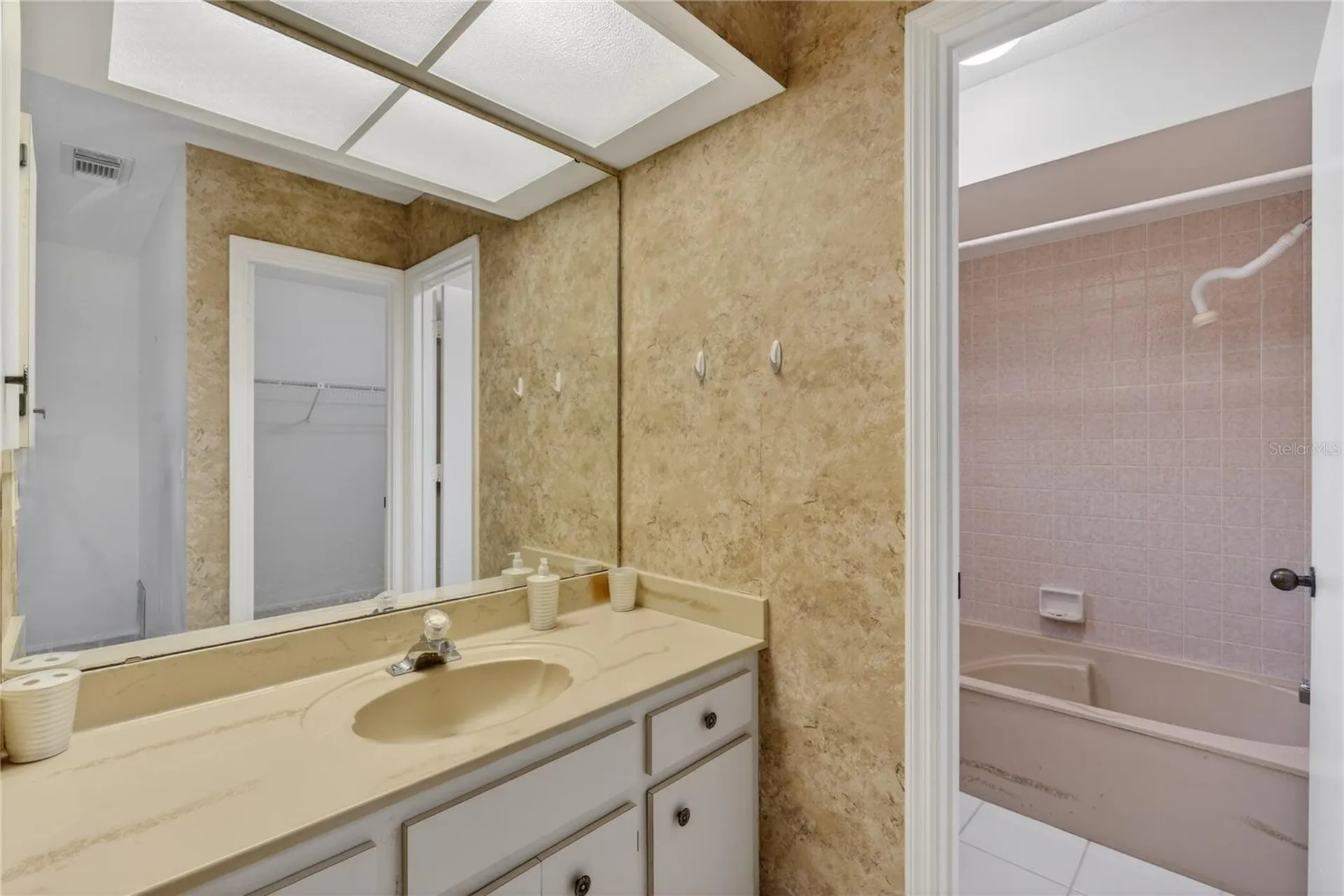 5852 Lincoln Road Venice FL 34293