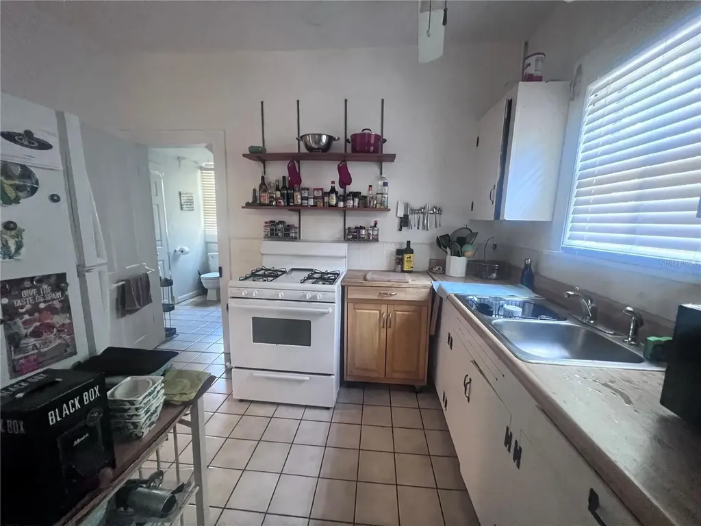 2707 NW 4th Avenue Gainesville FL 32607