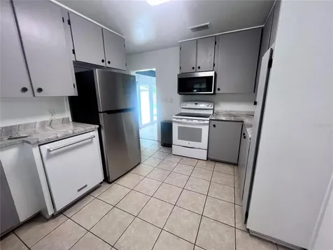 2707 NW 4th Avenue Gainesville FL 32607