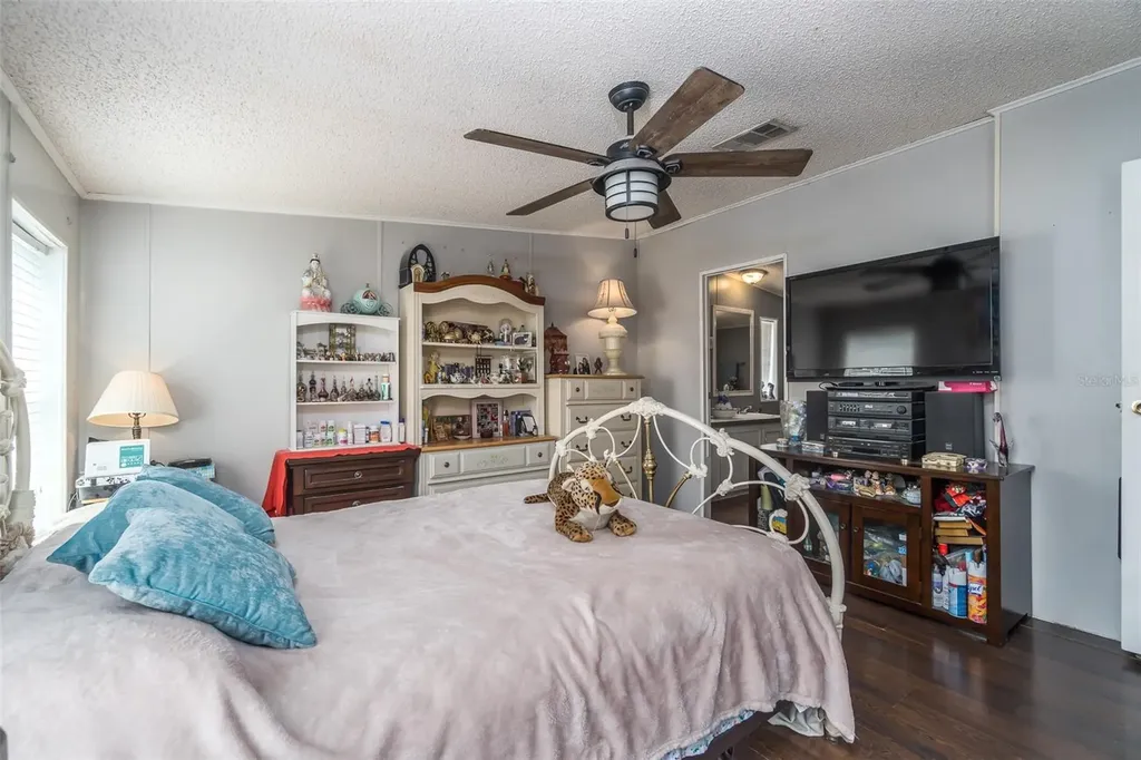 14926 Douglas Street Dade City FL 33525