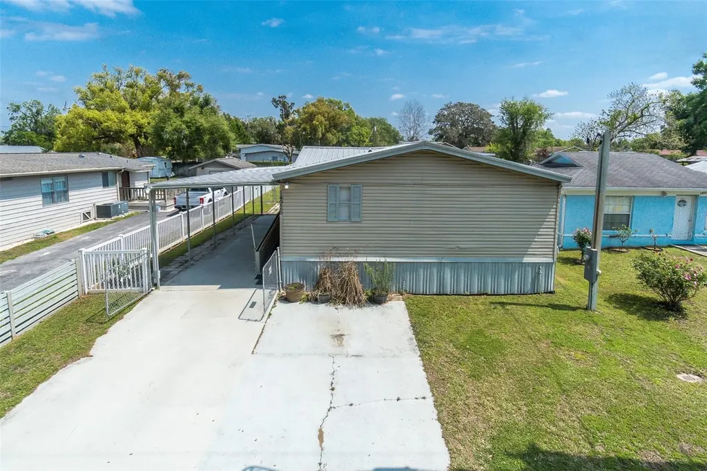 14926 Douglas Street Dade City FL 33525