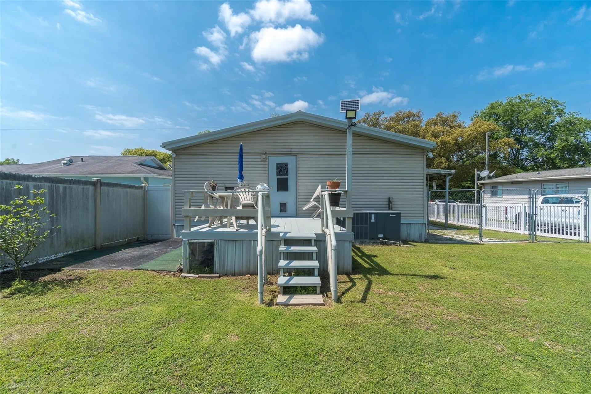 14926 Douglas Street Dade City FL 33525