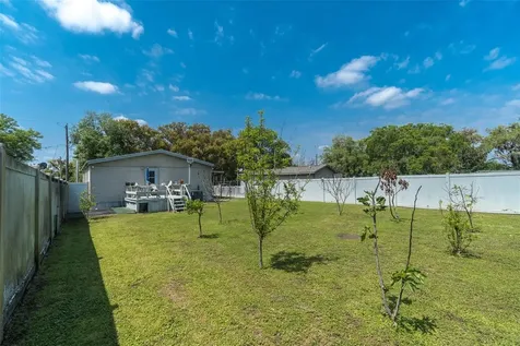14926 Douglas Street Dade City FL 33525