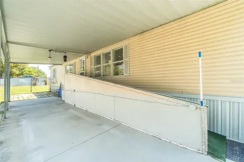 14926 Douglas Street Dade City FL 33525