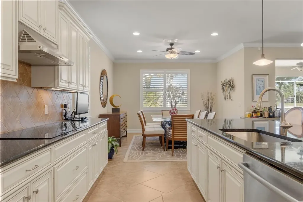 6124 Abaco Drive Sarasota FL 34238