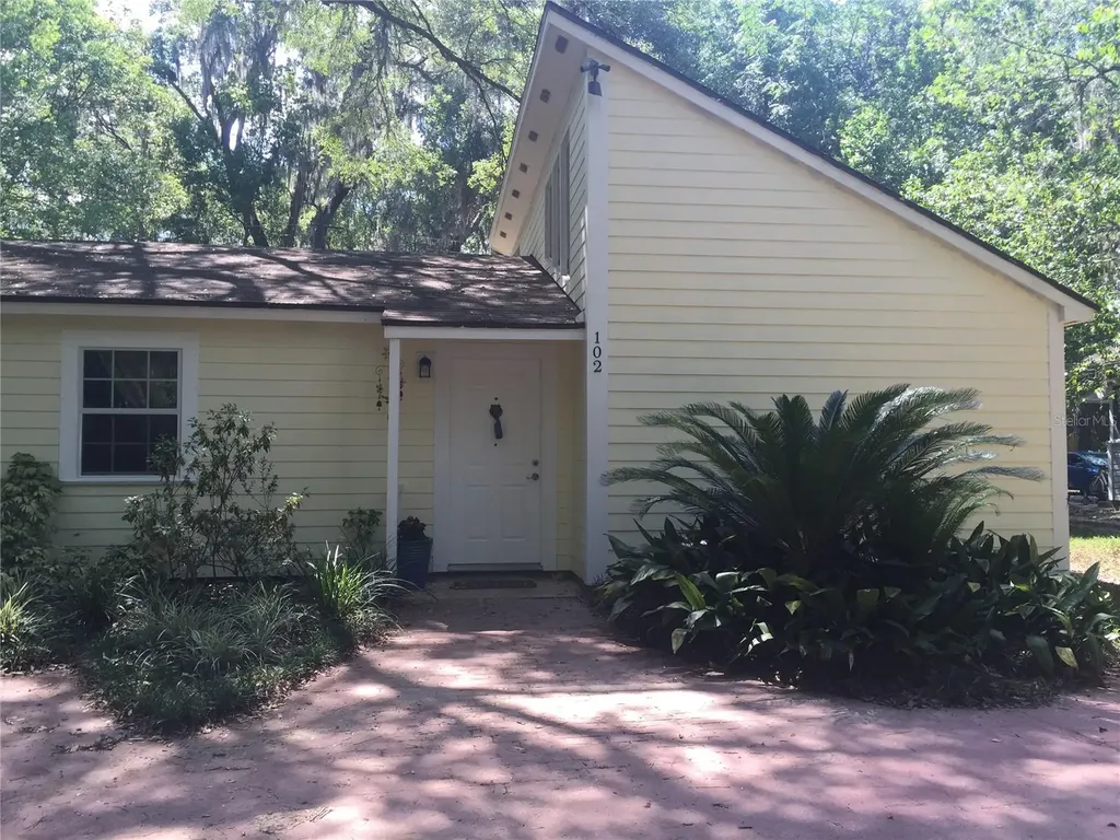 102 NW 24th Street Gainesville FL 32607