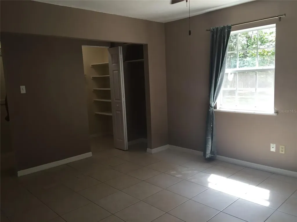 102 NW 24th Street Gainesville FL 32607