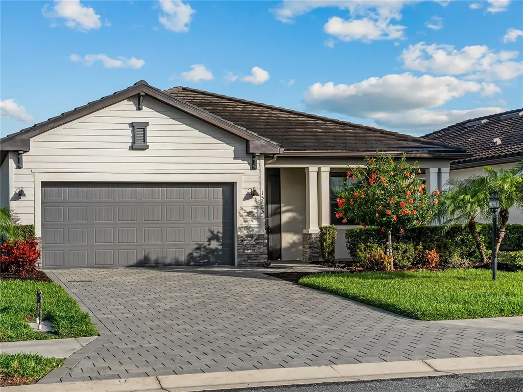 15885 Islandwalk Avenue Bradenton FL 34211