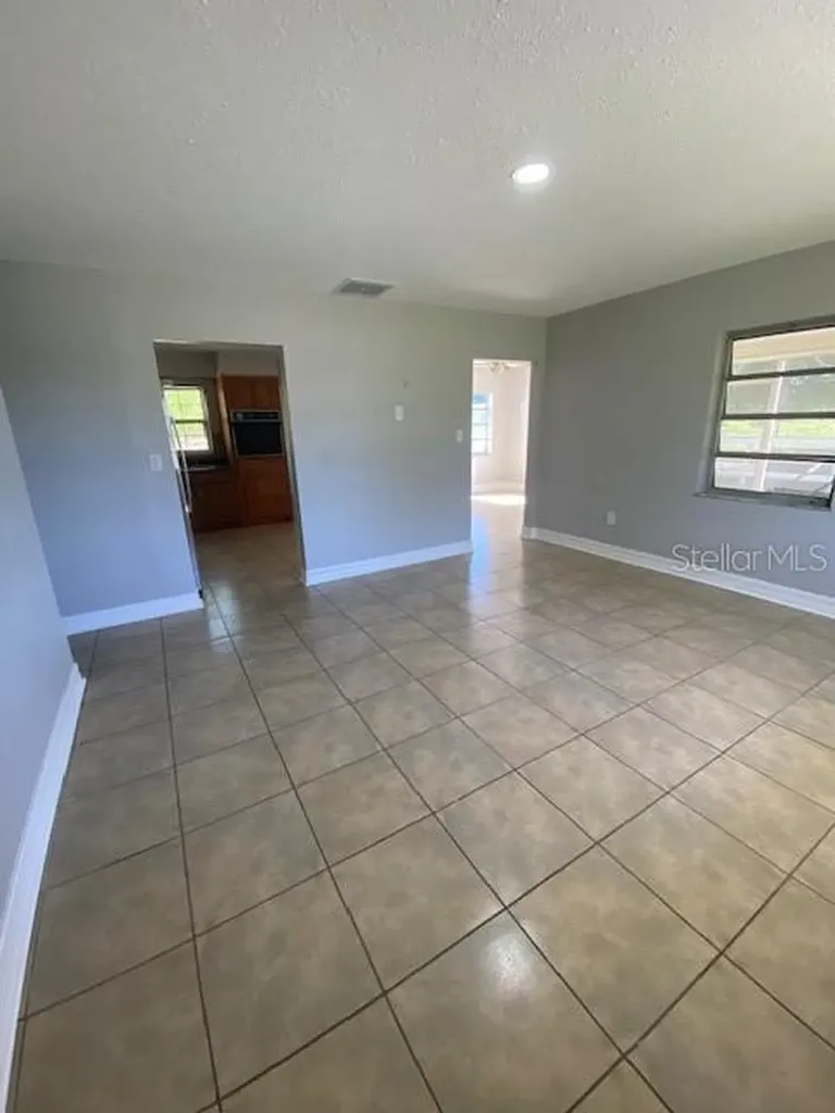 4316 E Knights Griffin Road Plant City FL 33565