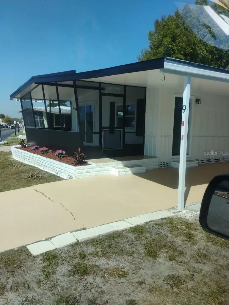 9 Plantation Avenue Debary FL 32713