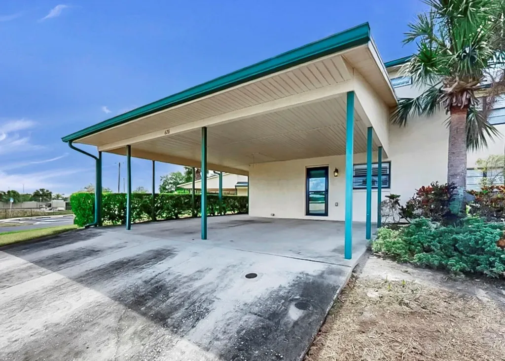 626 Yardarm Drive Apollo Beach FL 33572