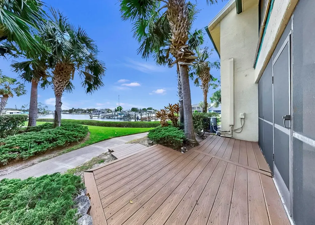 626 Yardarm Drive Apollo Beach FL 33572