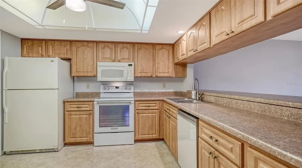 4103 Center Gate Boulevard Sarasota FL 34233