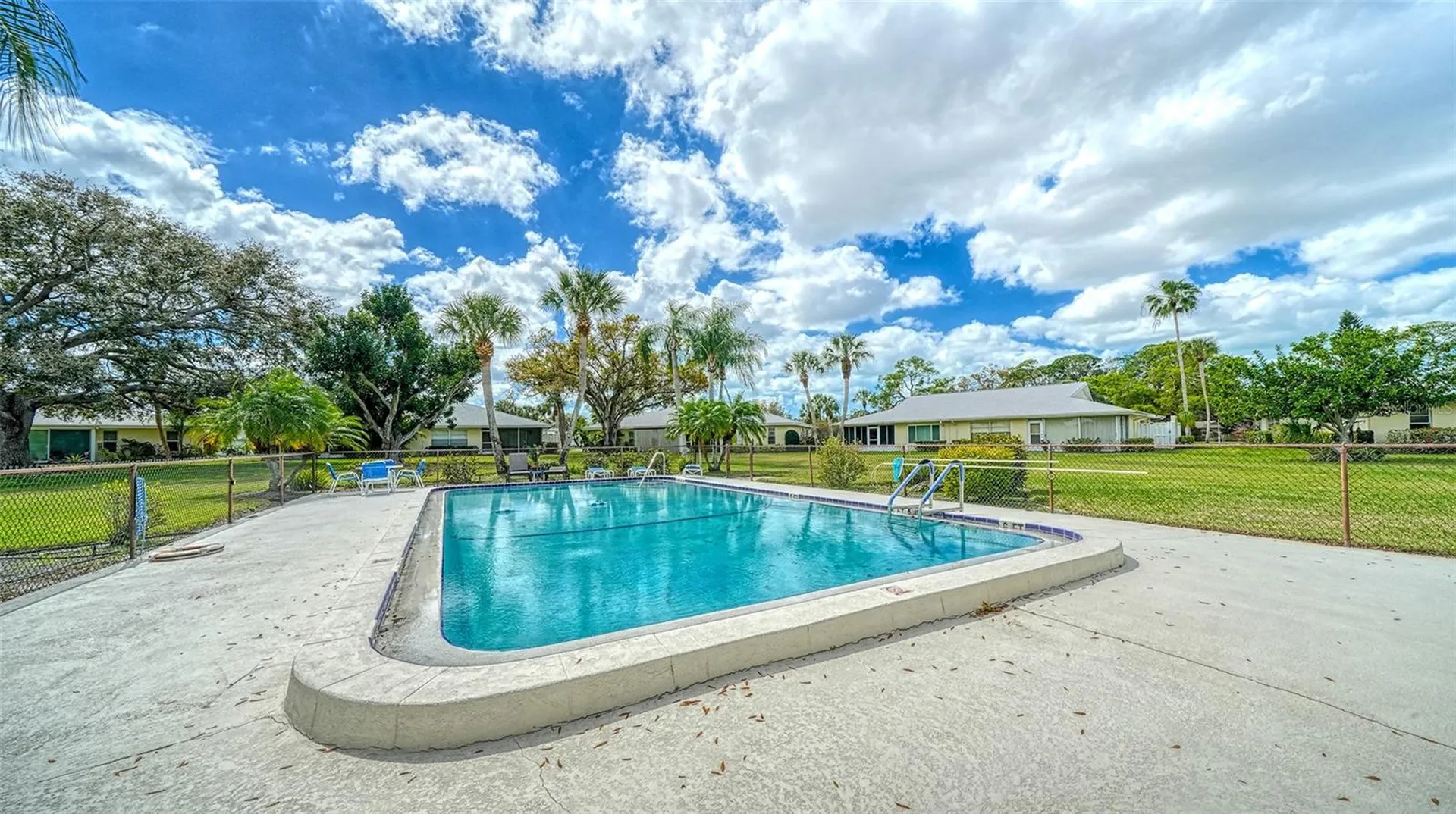 4103 Center Gate Boulevard Sarasota FL 34233