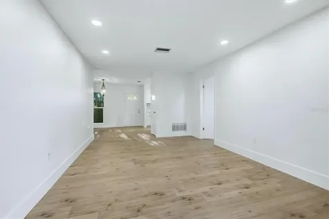 3504 38th Street W Bradenton FL 34205