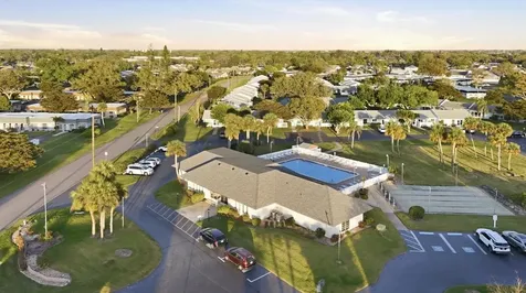 3504 38th Street W Bradenton FL 34205