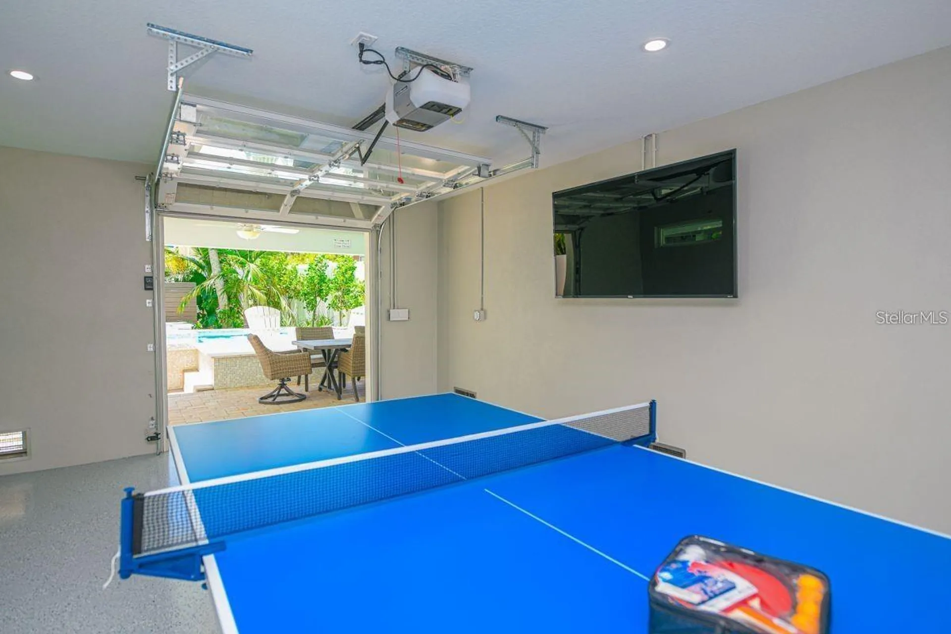 332 Avenida De Mayo Sarasota FL 34242