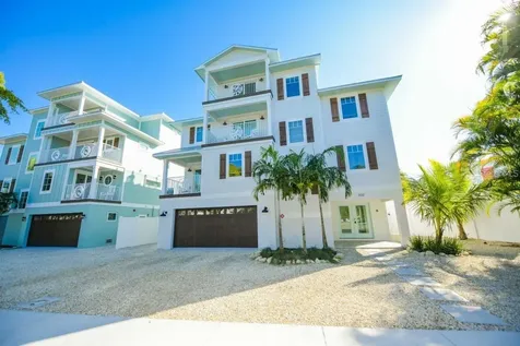 332 Avenida De Mayo Sarasota FL 34242
