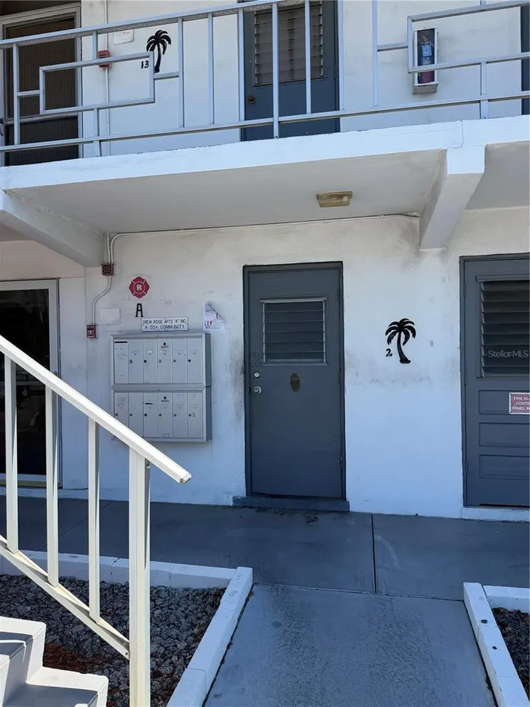 1221 Drew Street Clearwater FL 33755
