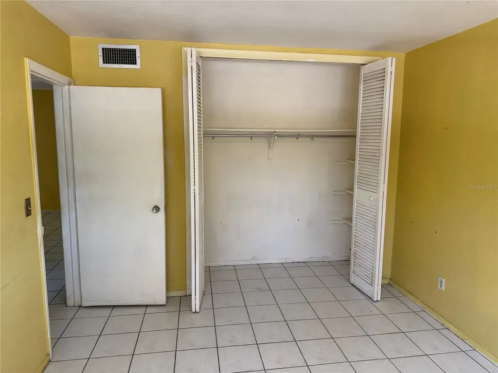1221 Drew Street Clearwater FL 33755