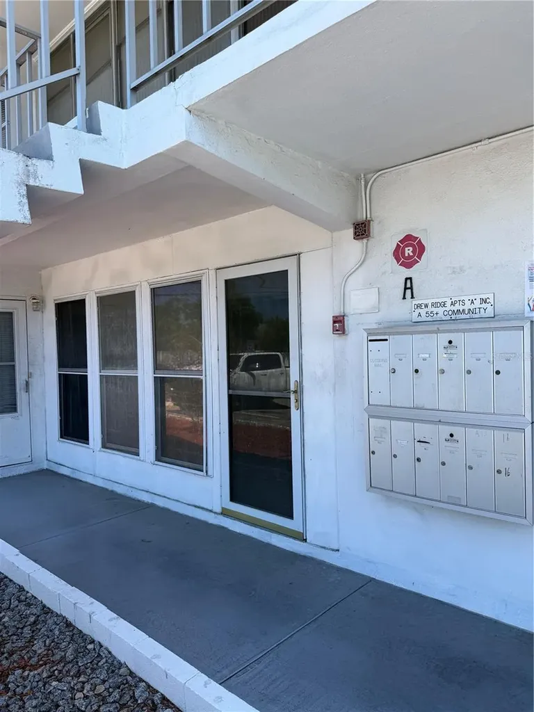 1221 Drew Street Clearwater FL 33755