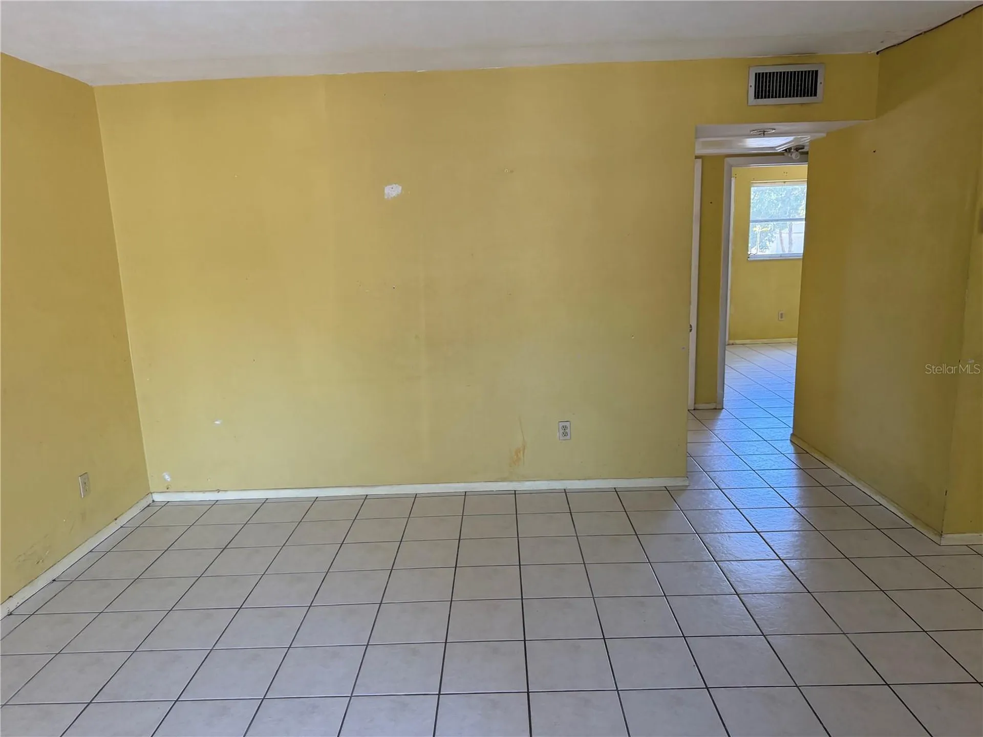 1221 Drew Street Clearwater FL 33755