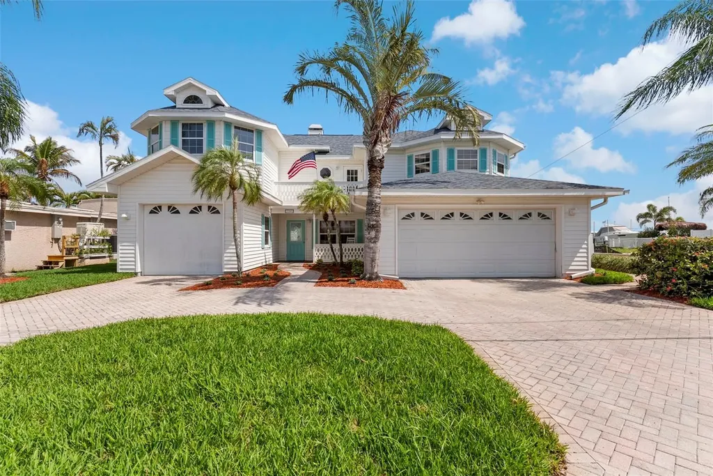 11445 9th Street E Treasure Island FL 33706