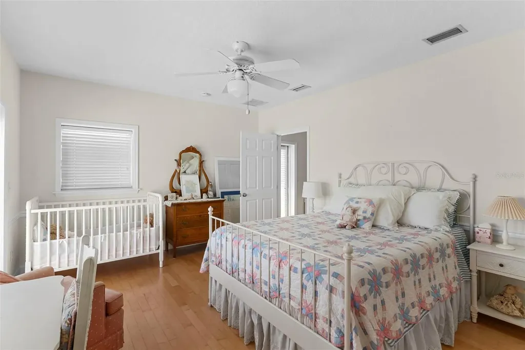 11445 9th Street E Treasure Island FL 33706