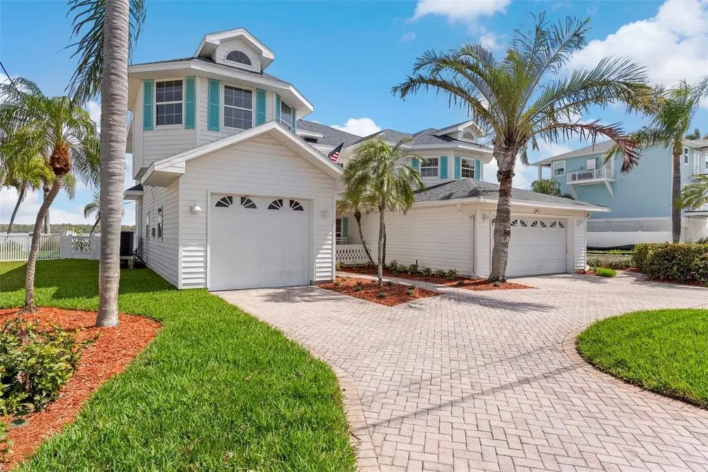 11445 9th Street E Treasure Island FL 33706