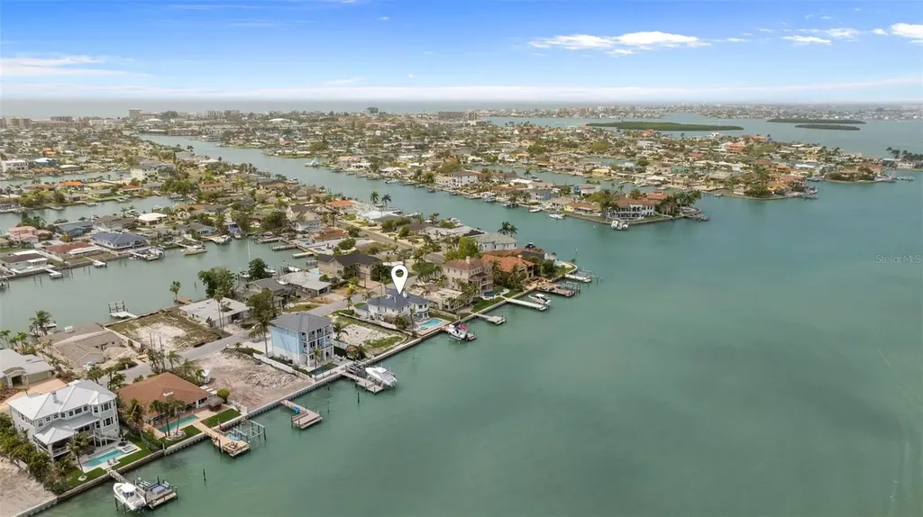11445 9th Street E Treasure Island FL 33706